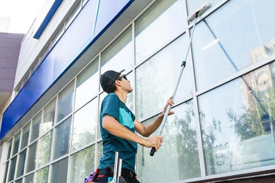 Dış Cephe Cam Temizliği | Antalya Temizlik Ekibi ile Profesyonel Hizmet